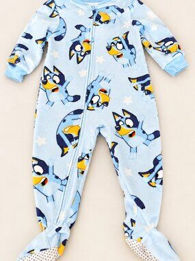 Bluey Toddler Fleece Footed Pajamas 2T Blue Yellow Zip Up Sleeper